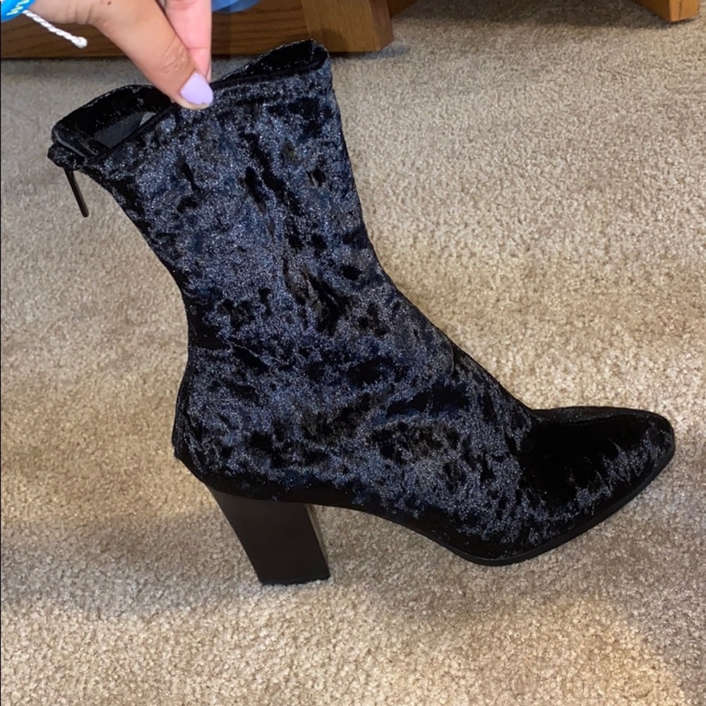 Black Velvet boots NWT